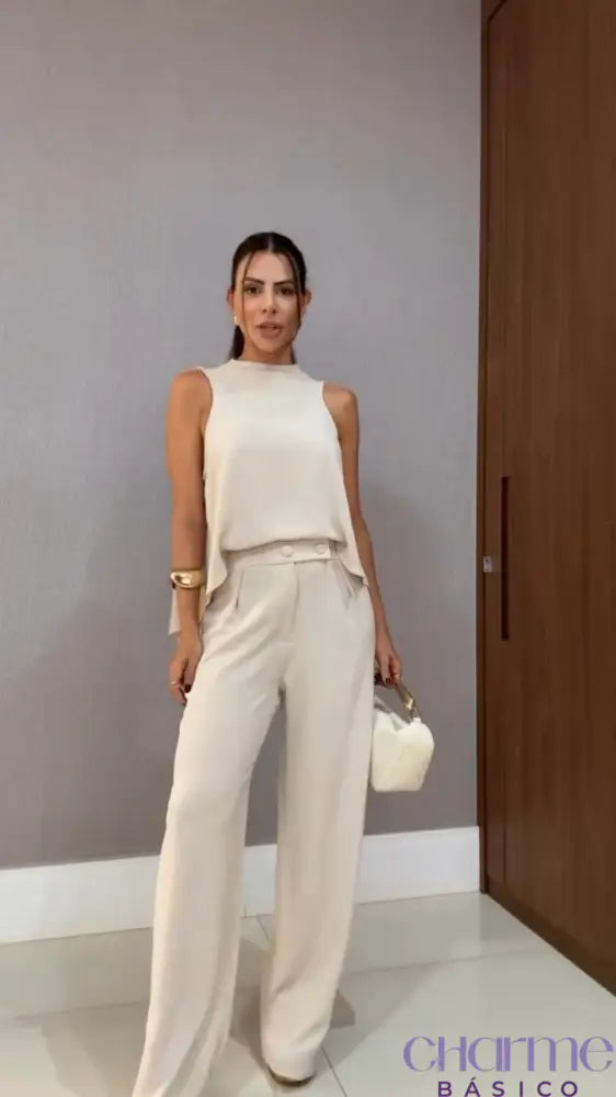 Conjunto Minimalista – Elegância e Conforto para um Estilo Sofisticado